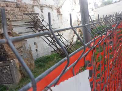 E' da qui che gli incivili buttano i rifiuti 